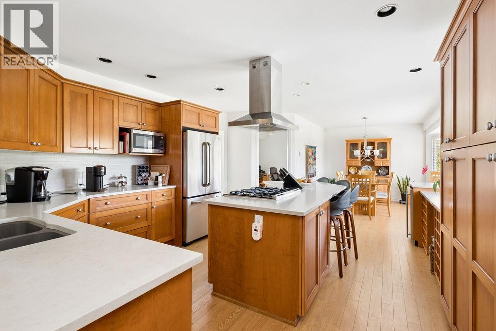 1005 Westmount Drive, Port Moody, British Columbia  V3H 1L1 - Photo 7 - R3115127