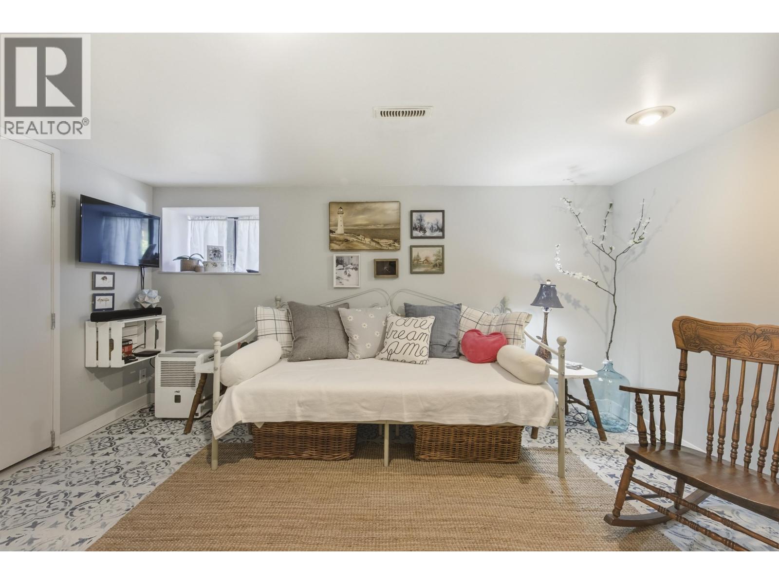 2029 Philip Avenue, North Vancouver, British Columbia  V7P 2W5 - Photo 27 - R3115150