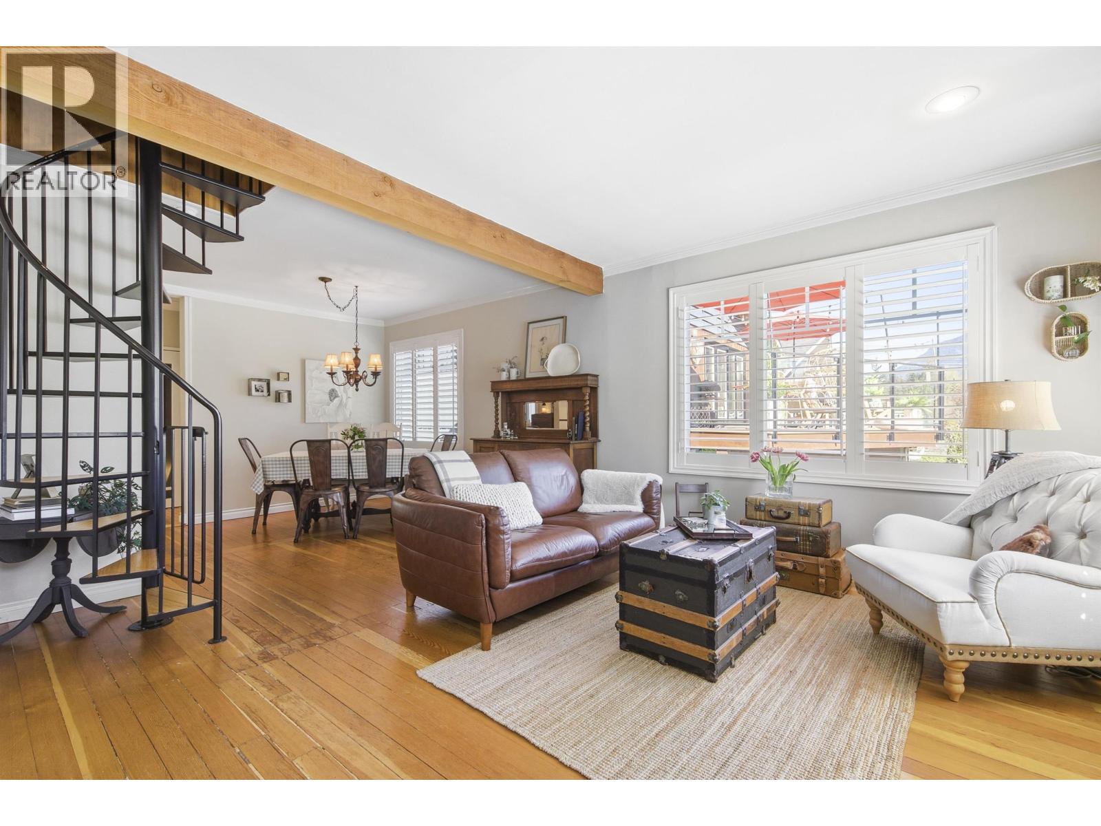 2029 Philip Avenue, North Vancouver, British Columbia  V7P 2W5 - Photo 4 - R3115150