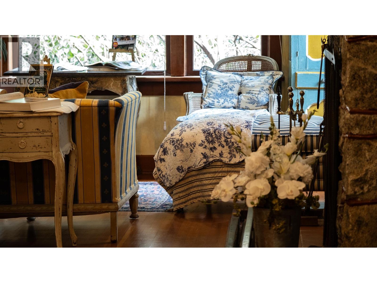 2572 Miles Road, Roberts Creek, British Columbia  V0N 2W4 - Photo 15 - R3115153