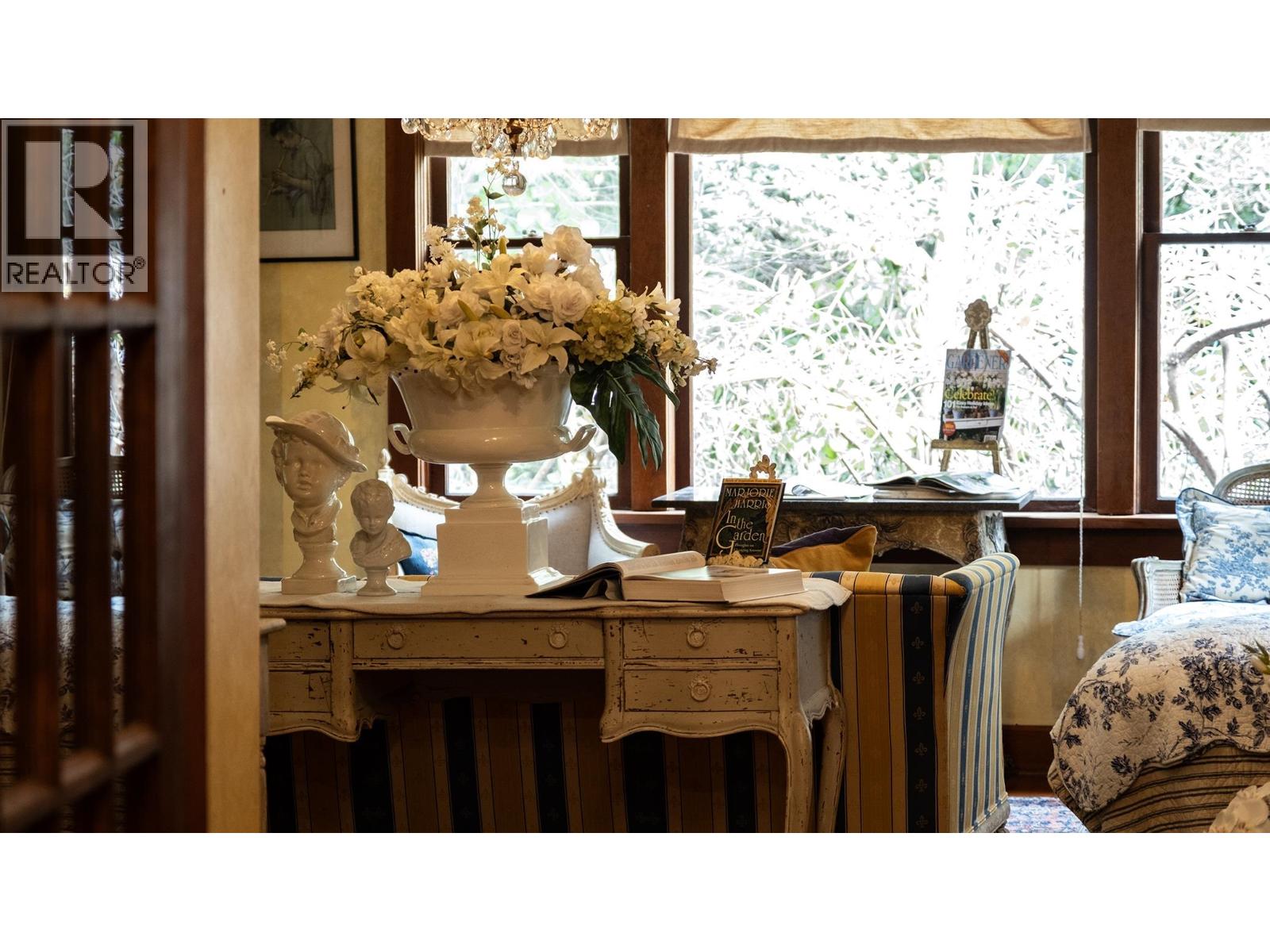 2572 Miles Road, Roberts Creek, British Columbia  V0N 2W4 - Photo 16 - R3115153