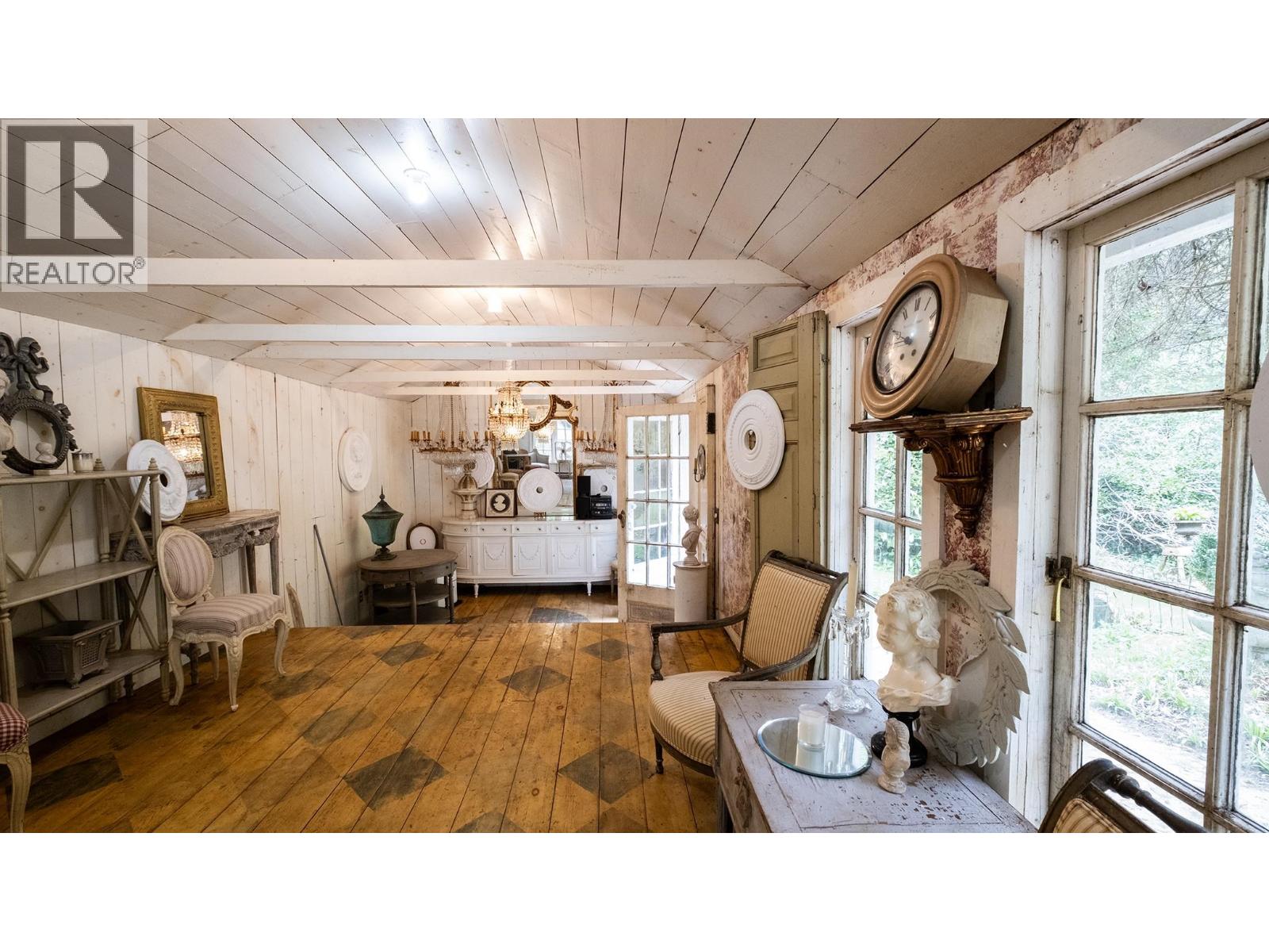 2572 Miles Road, Roberts Creek, British Columbia  V0N 2W4 - Photo 19 - R3115153