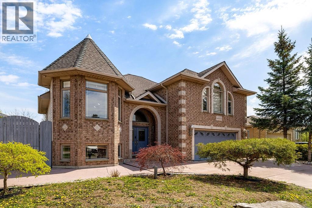 MLS# 26008979: 4620 BUNKER, Windsor, Canada