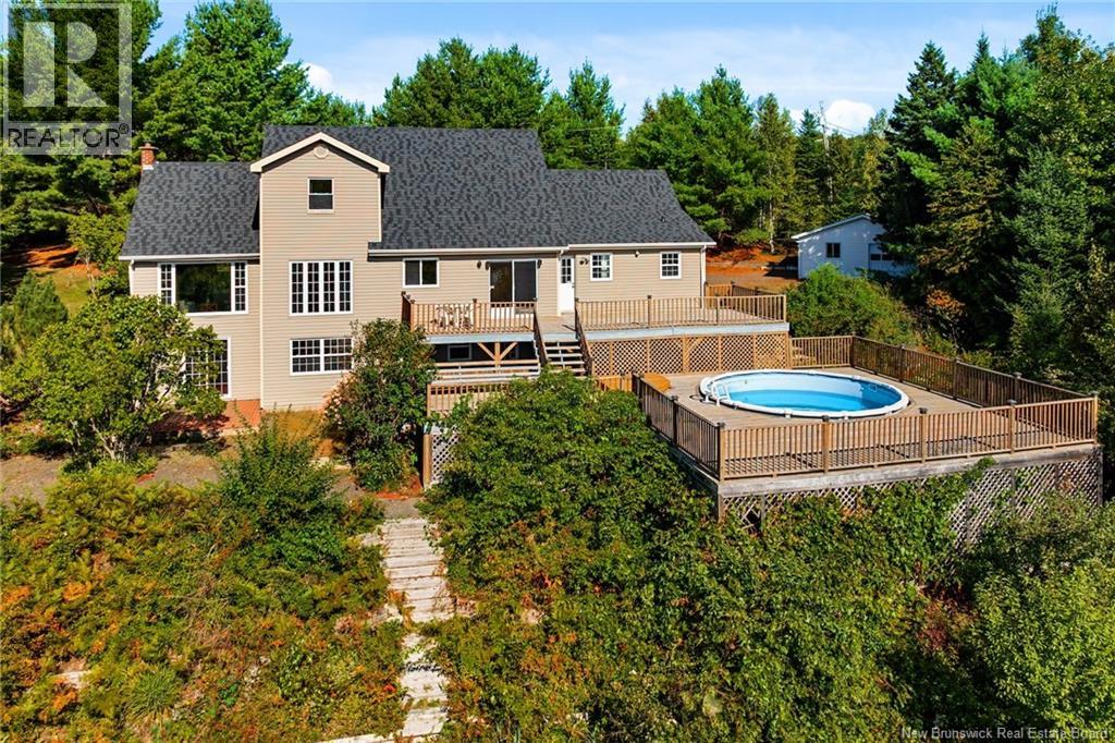 18 Hillview Street, Upper Kingsclear, New Brunswick  E3B 1V1 - Photo 2 - NB134330