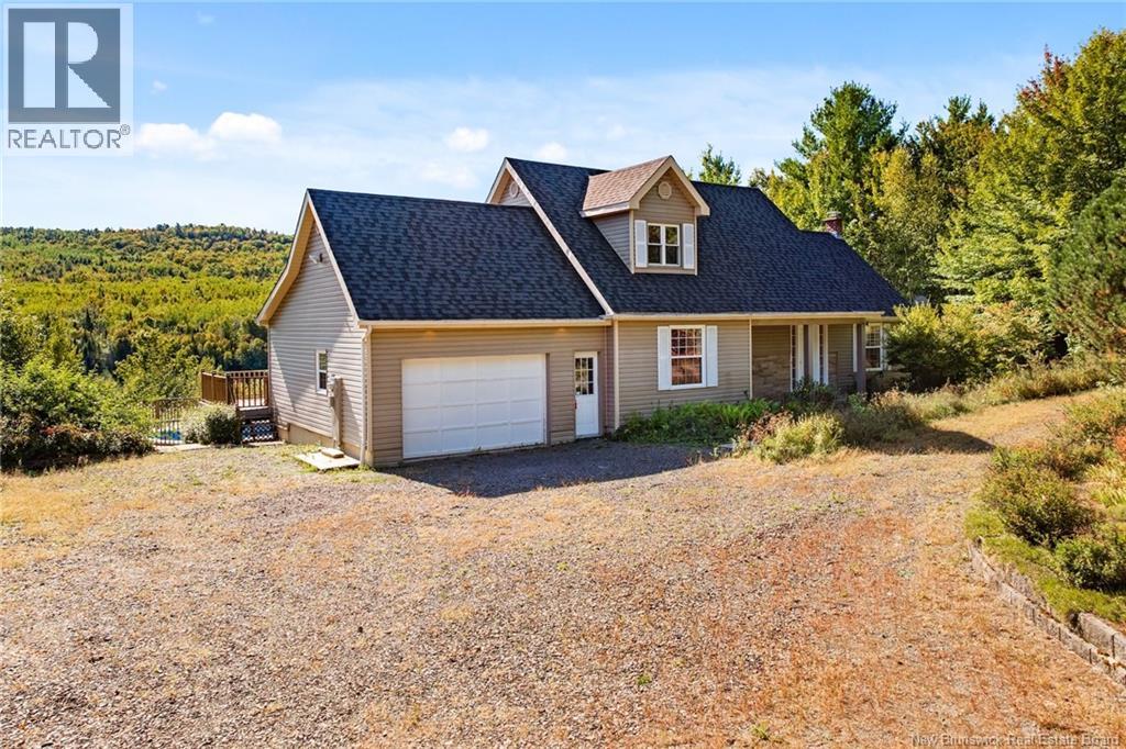 18 Hillview Street, Upper Kingsclear, New Brunswick  E3B 1V1 - Photo 1 - NB134330