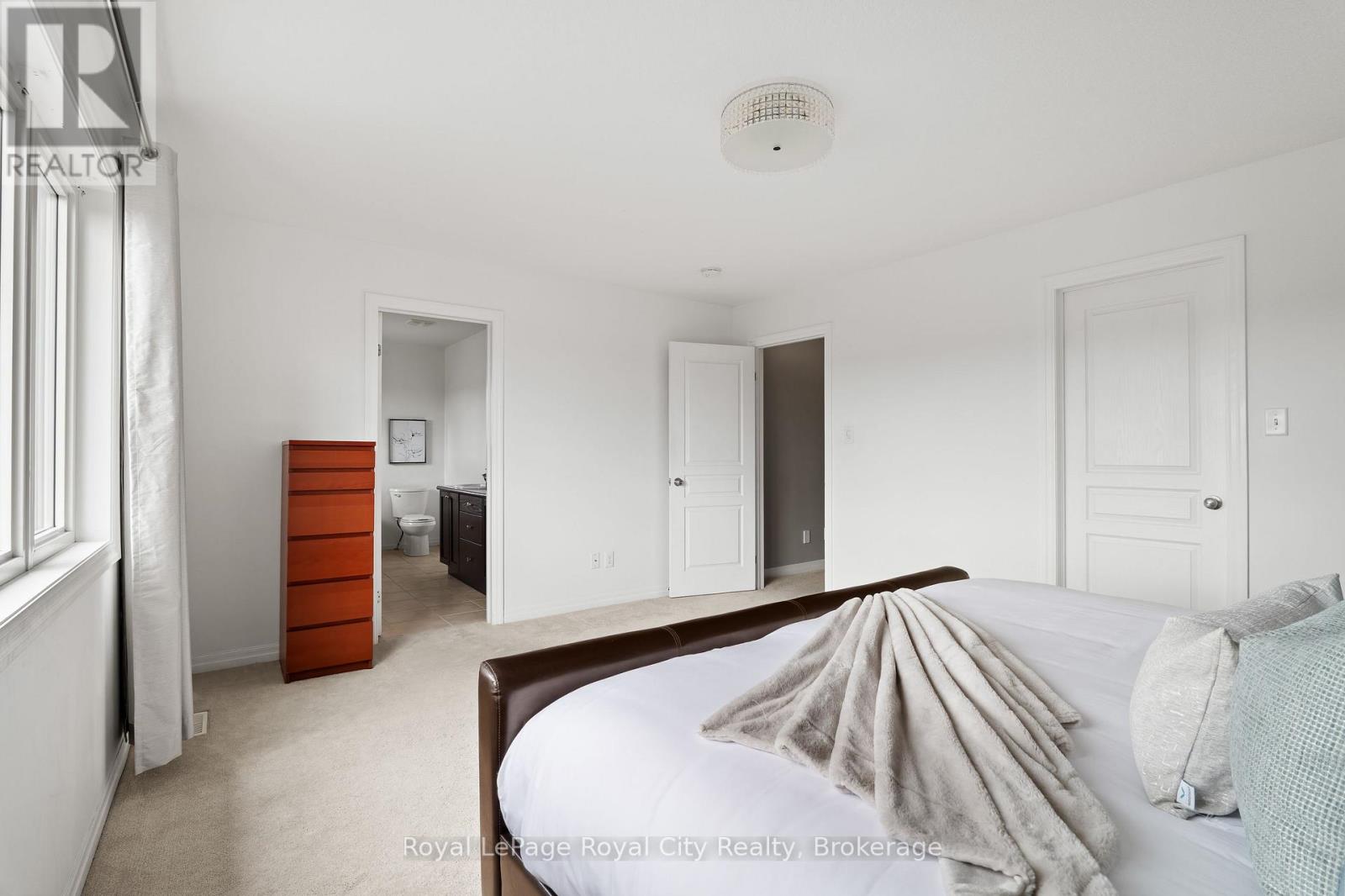 28 Newcastle Court, Kitchener, Ontario  N2R 0G7 - Photo 22 - X13036958