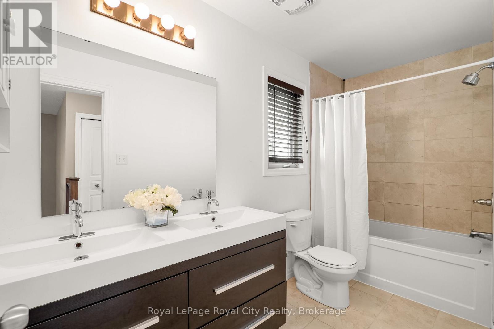 28 Newcastle Court, Kitchener, Ontario  N2R 0G7 - Photo 30 - X13036958