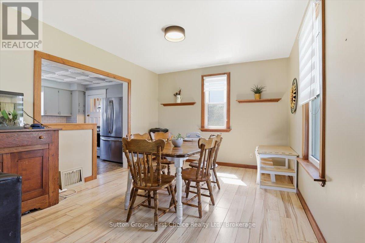 1801 Perth Road 139 Rr 6 Road, Perth South, Ontario  N4X 1C8 - Photo 12 - X13037008