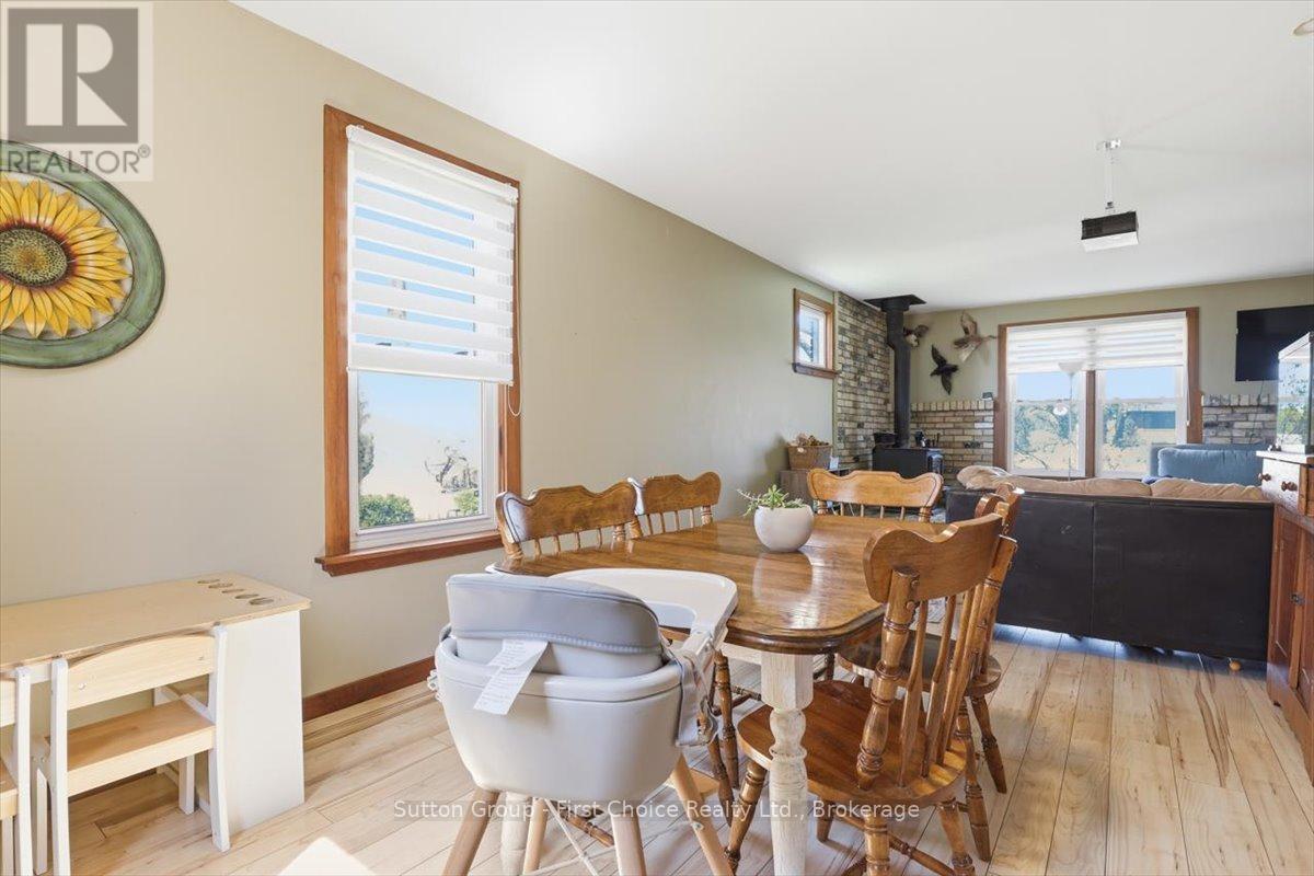 1801 Perth Road 139 Rr 6 Road, Perth South, Ontario  N4X 1C8 - Photo 14 - X13037008