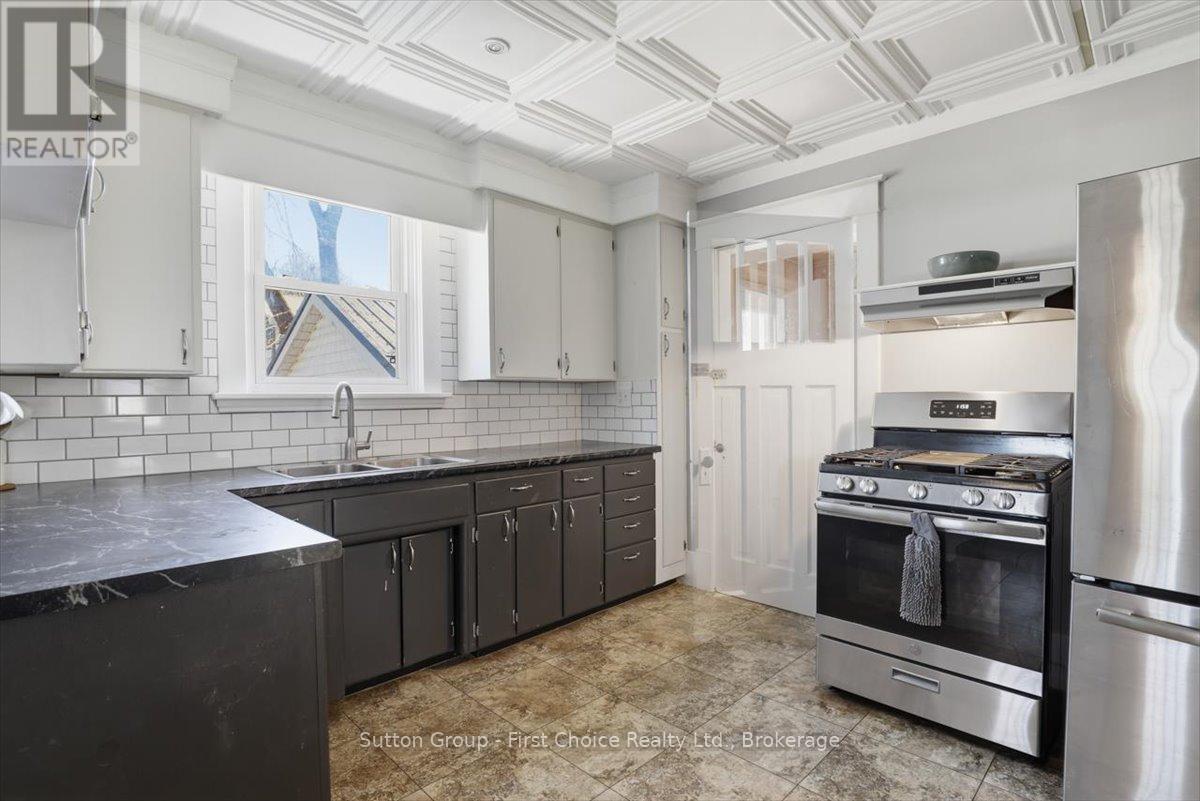 1801 Perth Road 139 Rr 6 Road, Perth South, Ontario  N4X 1C8 - Photo 19 - X13037008