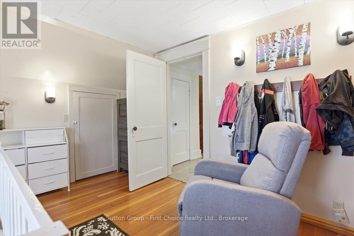 1801 Perth Road 139 Rr 6 Road, Perth South, Ontario  N4X 1C8 - Photo 24 - X13037008