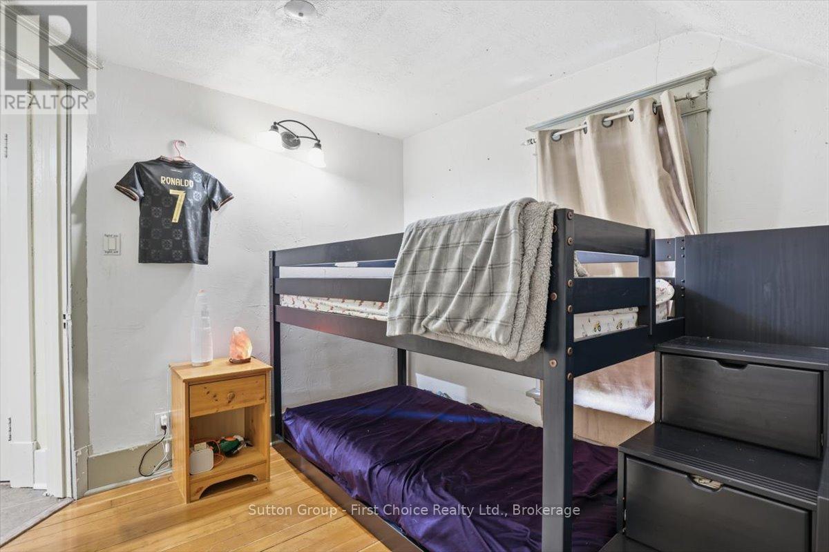 1801 Perth Road 139 Rr 6 Road, Perth South, Ontario  N4X 1C8 - Photo 30 - X13037008