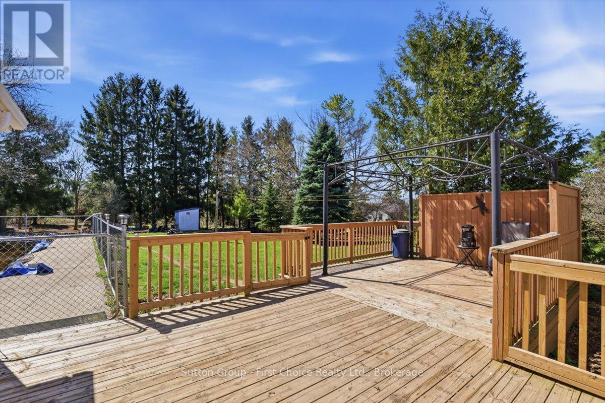 1801 Perth Road 139 Rr 6 Road, Perth South, Ontario  N4X 1C8 - Photo 35 - X13037008