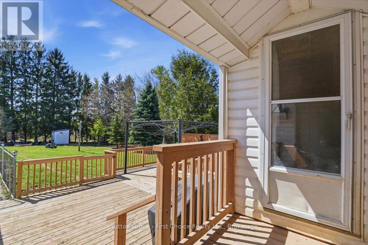 1801 Perth Road 139 Rr 6 Road, Perth South, Ontario  N4X 1C8 - Photo 36 - X13037008