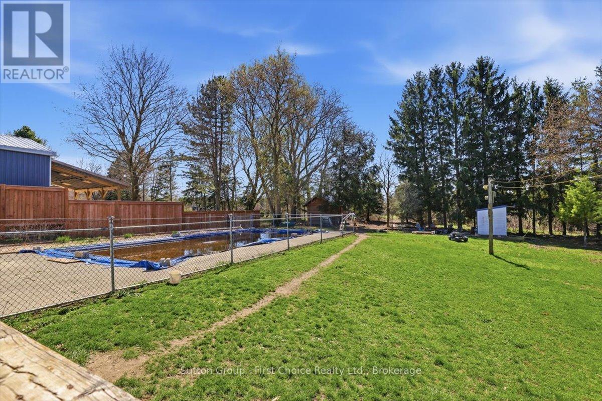 1801 Perth Road 139 Rr 6 Road, Perth South, Ontario  N4X 1C8 - Photo 38 - X13037008