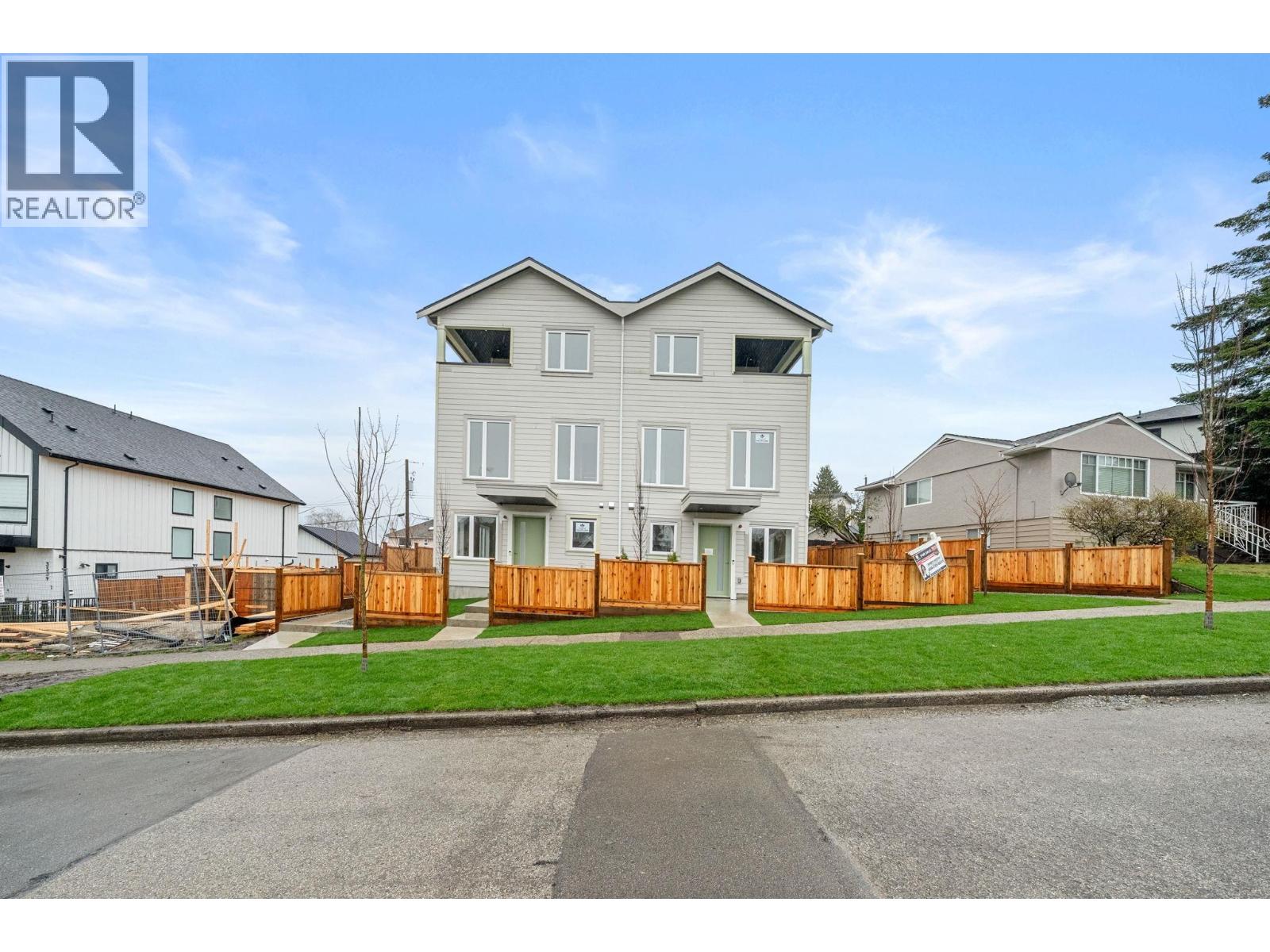 1 3581 Haida Drive, Vancouver, British Columbia  V5M 3Y9 - Photo 2 - R3114890