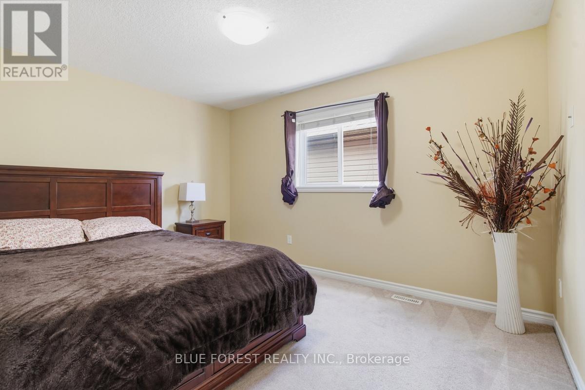 1408 Devos Drive, London North, Ontario  N5X 4L1 - Photo 24 - X13036916