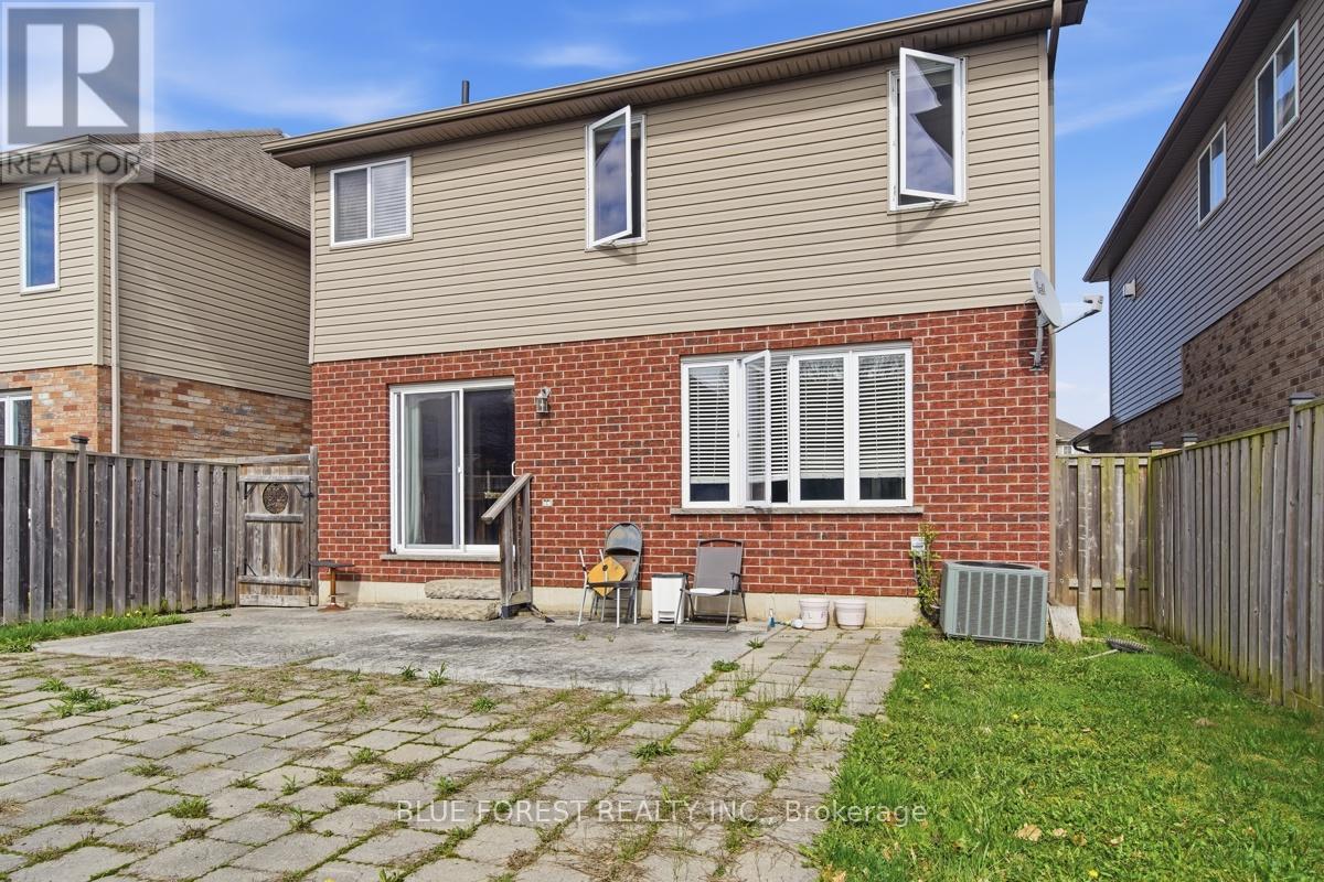 1408 Devos Drive, London North, Ontario  N5X 4L1 - Photo 41 - X13036916