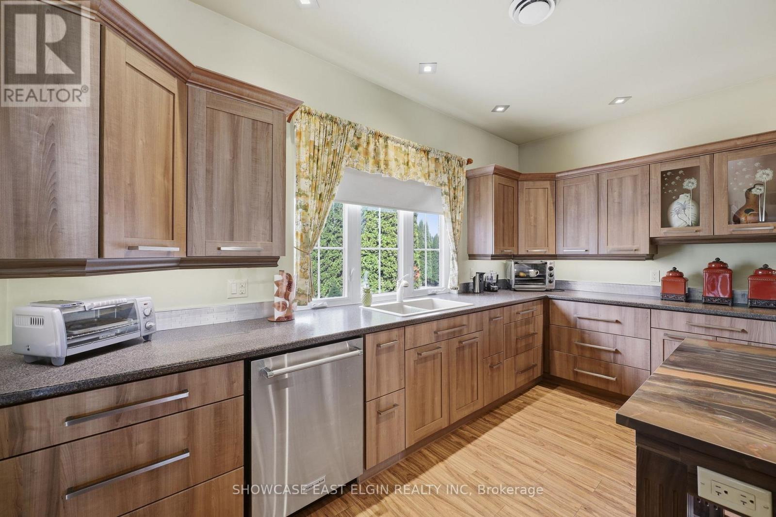 88628 Hilltop Lane, Malahide, Ontario  N5H 0B1 - Photo 7 - X13036938