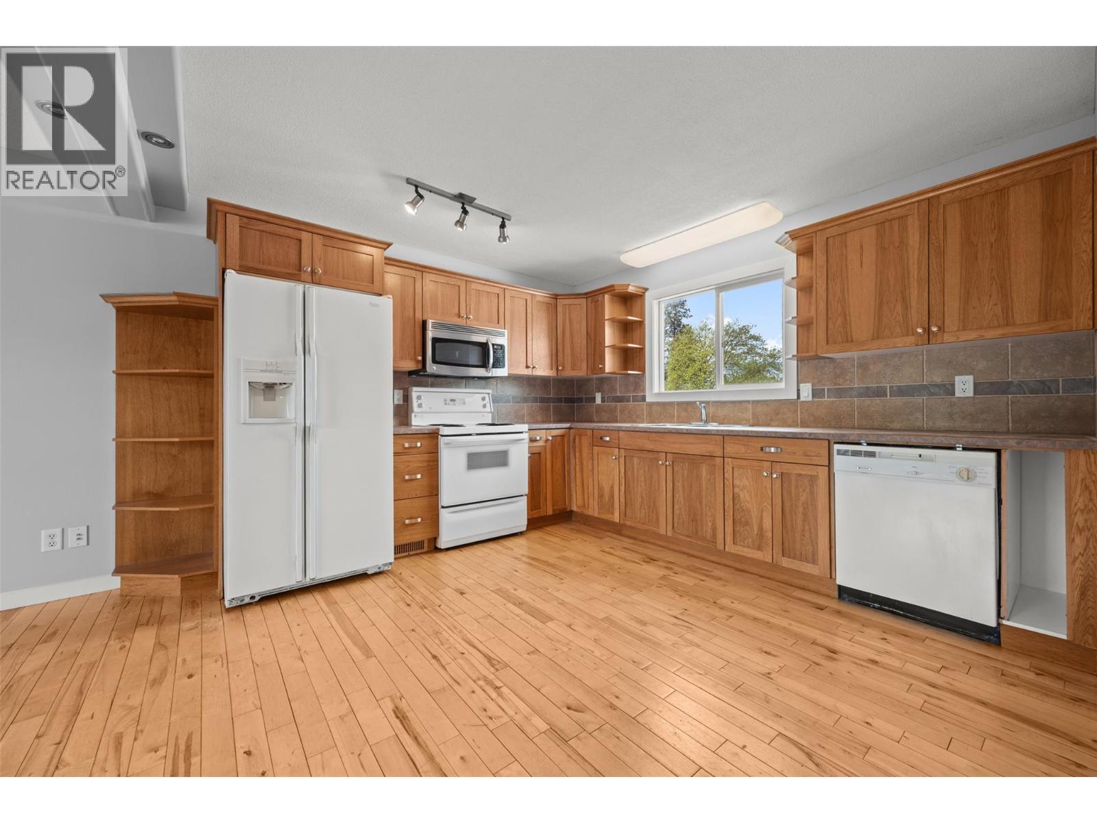 1024 Glenmore Drive, Kelowna, British Columbia  V1Y 4P2 - Photo 6 - 10384475