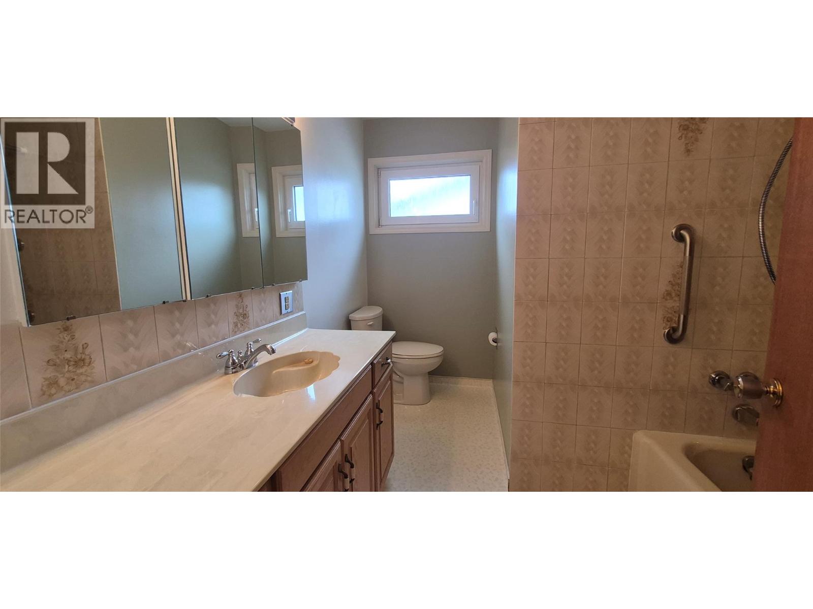 523 8th Street S, Cranbrook, British Columbia  V1C 1P3 - Photo 18 - 10384615