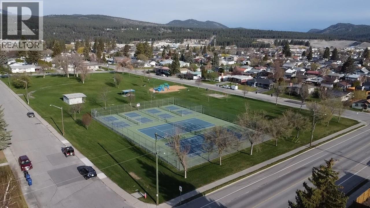 523 8th Street S, Cranbrook, British Columbia  V1C 1P3 - Photo 32 - 10384615