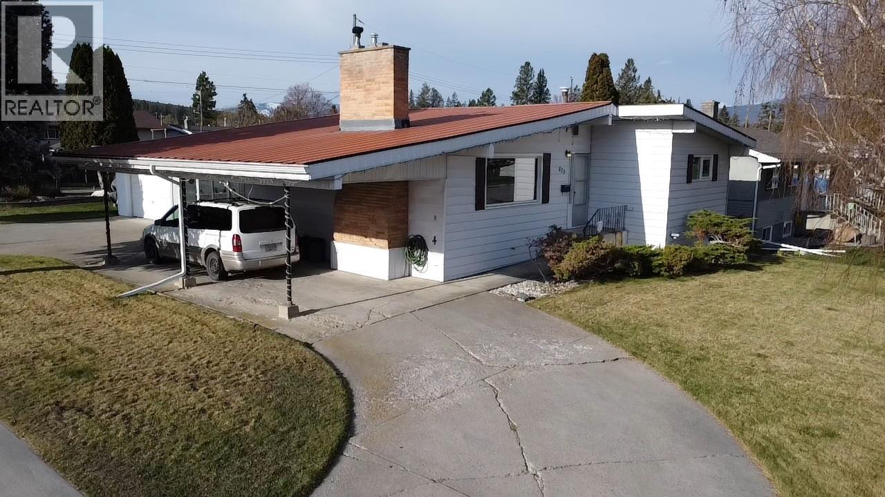 523 8th Street S, Cranbrook, British Columbia  V1C 1P3 - Photo 2 - 10384615