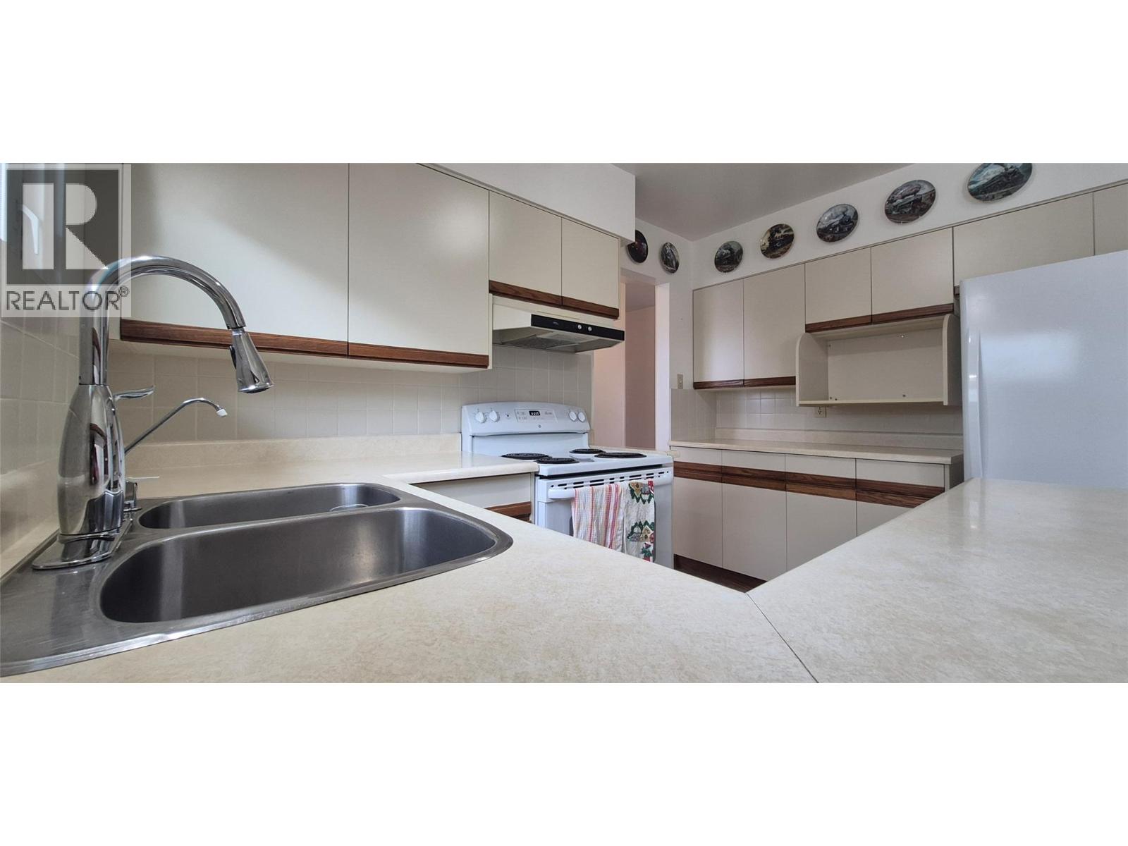 523 8th Street S, Cranbrook, British Columbia  V1C 1P3 - Photo 11 - 10384615
