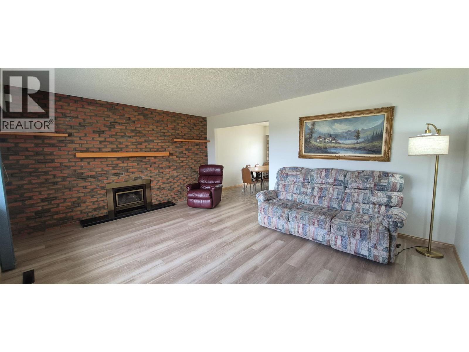 523 8th Street S, Cranbrook, British Columbia  V1C 1P3 - Photo 4 - 10384615