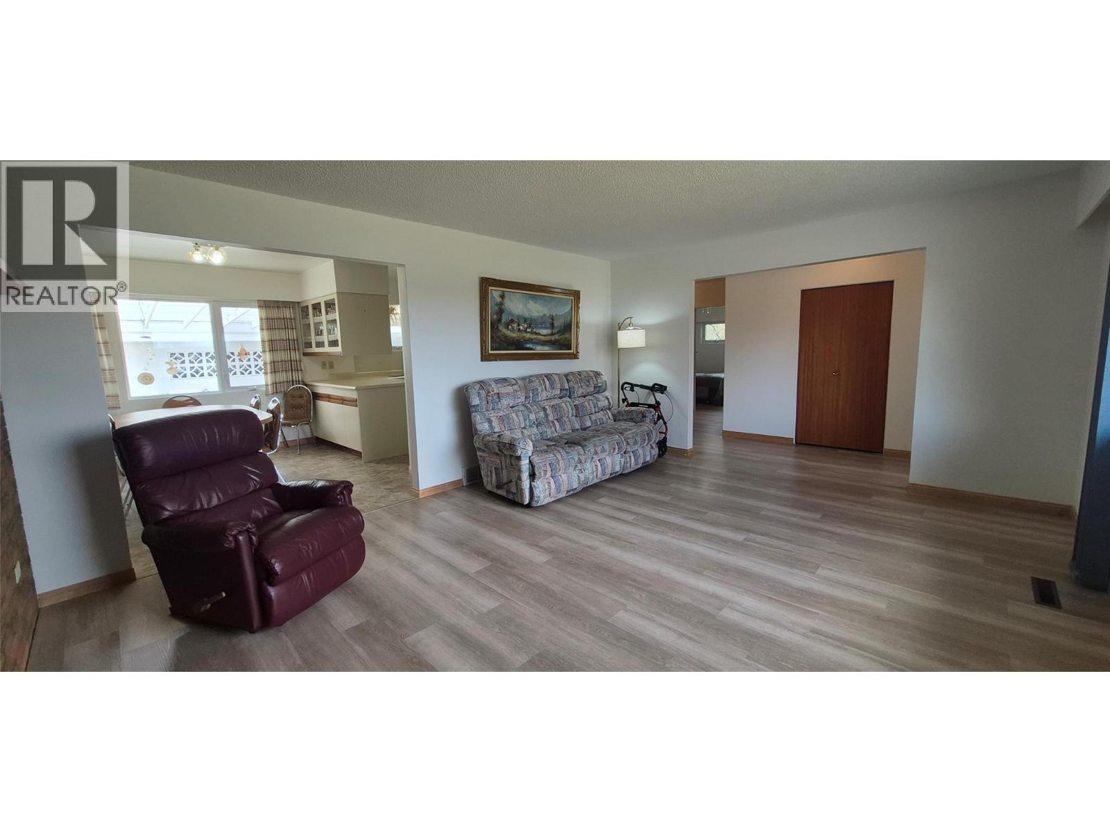 523 8th Street S, Cranbrook, British Columbia  V1C 1P3 - Photo 7 - 10384615