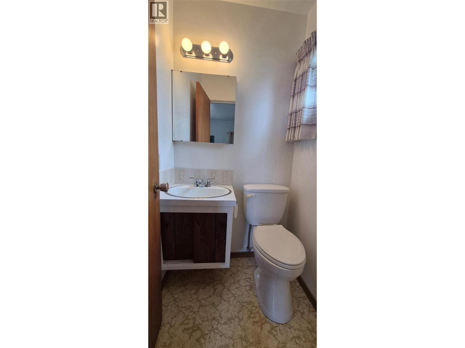 523 8th Street S, Cranbrook, British Columbia  V1C 1P3 - Photo 15 - 10384615