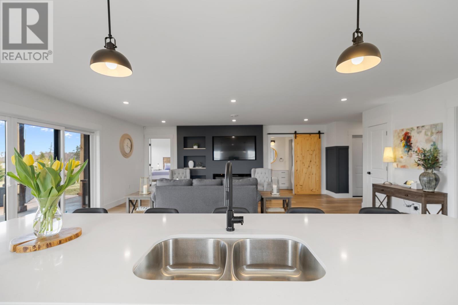 6 Daniel Lane, Rocky Point, Prince Edward Island  C0A 1H2 - Photo 16 - 202608403