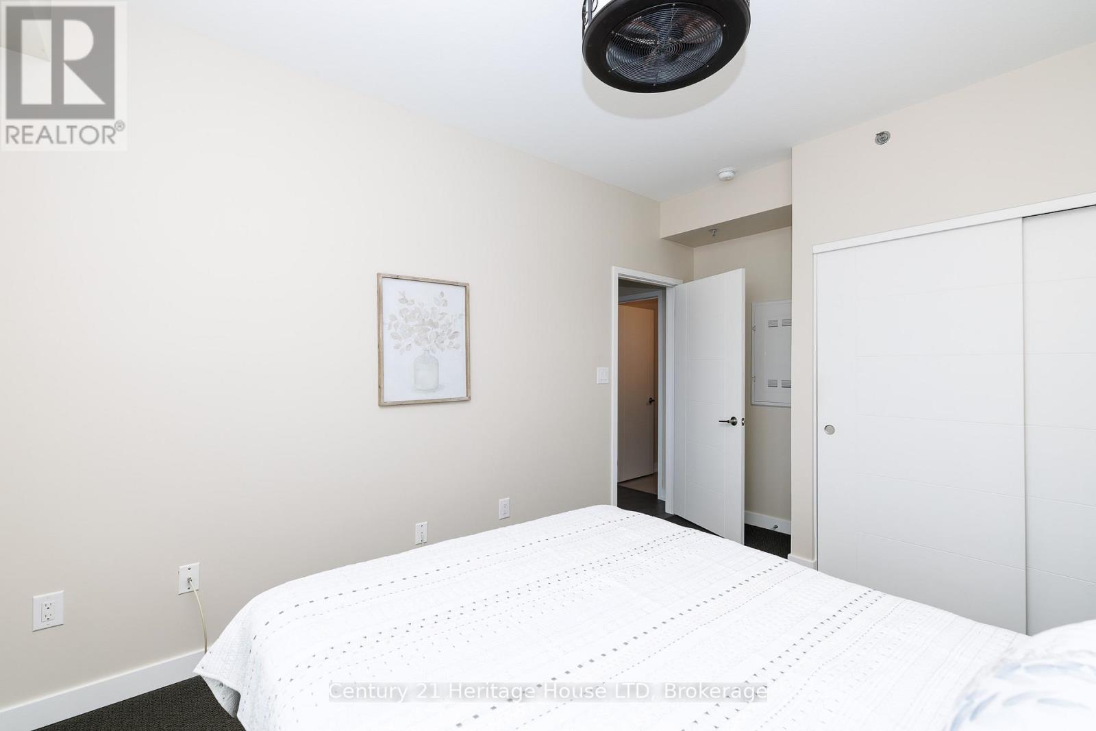 402 - 520 North Service Road, Grimsby, Ontario  L3M 0C9 - Photo 23 - X13037004