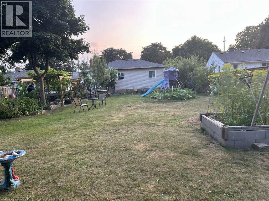 11 James Avenue, Brantford, Ontario  N3S 6Y2 - Photo 12 - 40809791