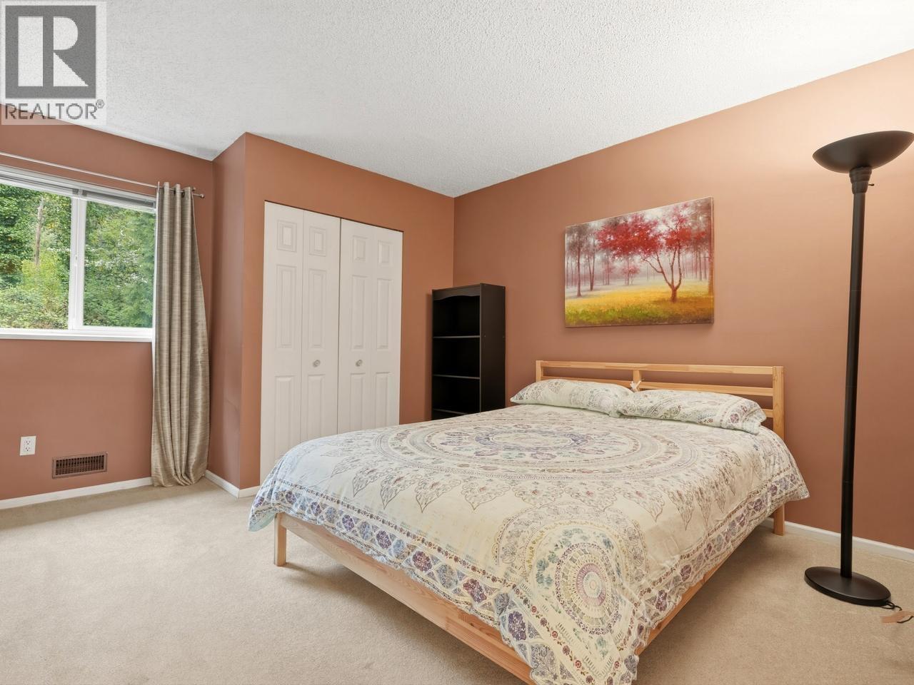 9439 Snowberry Court, Burnaby, British Columbia  V5A 4A6 - Photo 11 - R3115042