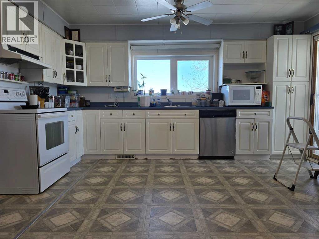 22004 Range Road 814, Rural Northern Sunrise County, Alberta  T0H 2R0 - Photo 7 - A2302841