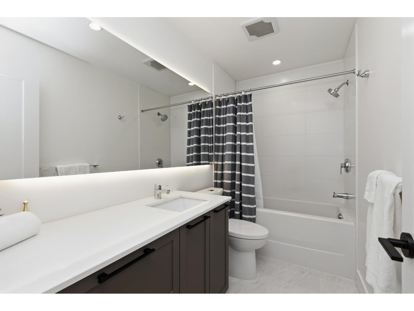 102 17568 57a Avenue, Surrey, British Columbia  V3S 7V2 - Photo 23 - R3114763