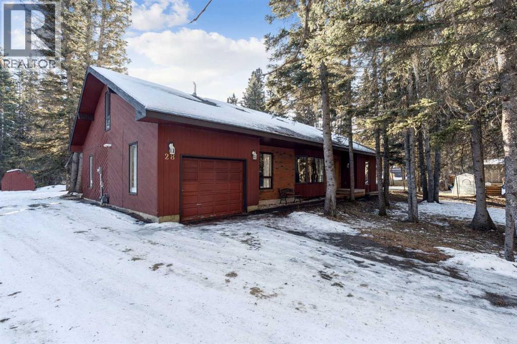 28 Wolf Drive, Rural Rocky View County, Alberta  T3Z 1A3 - Photo 2 - A2278748