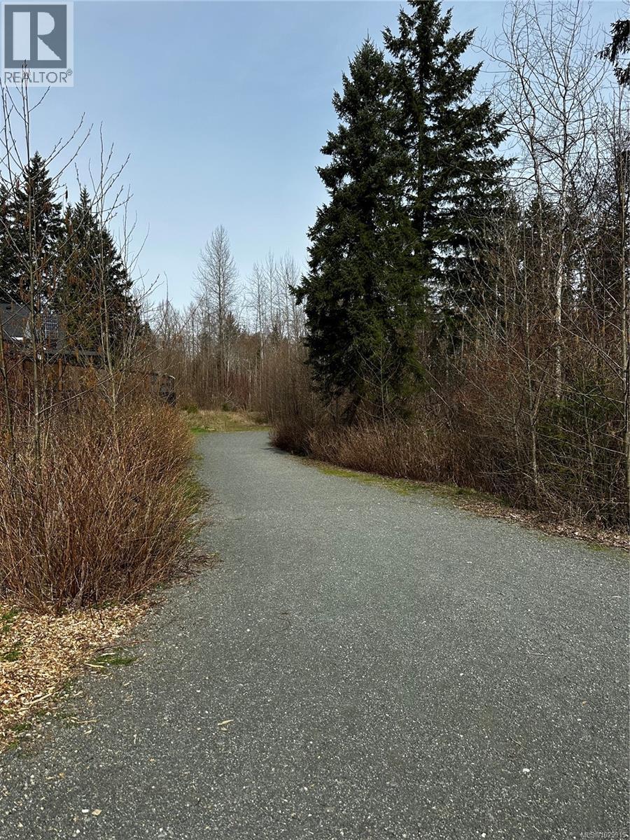 202 2580 Brookfield Dr, Courtenay, British Columbia  V9N 0J8 - Photo 39 - 1029915