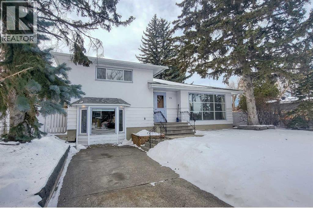 75 Wildwood Drive SW, Calgary, Alberta  T3C 3C6 - Photo 6 - A2289179