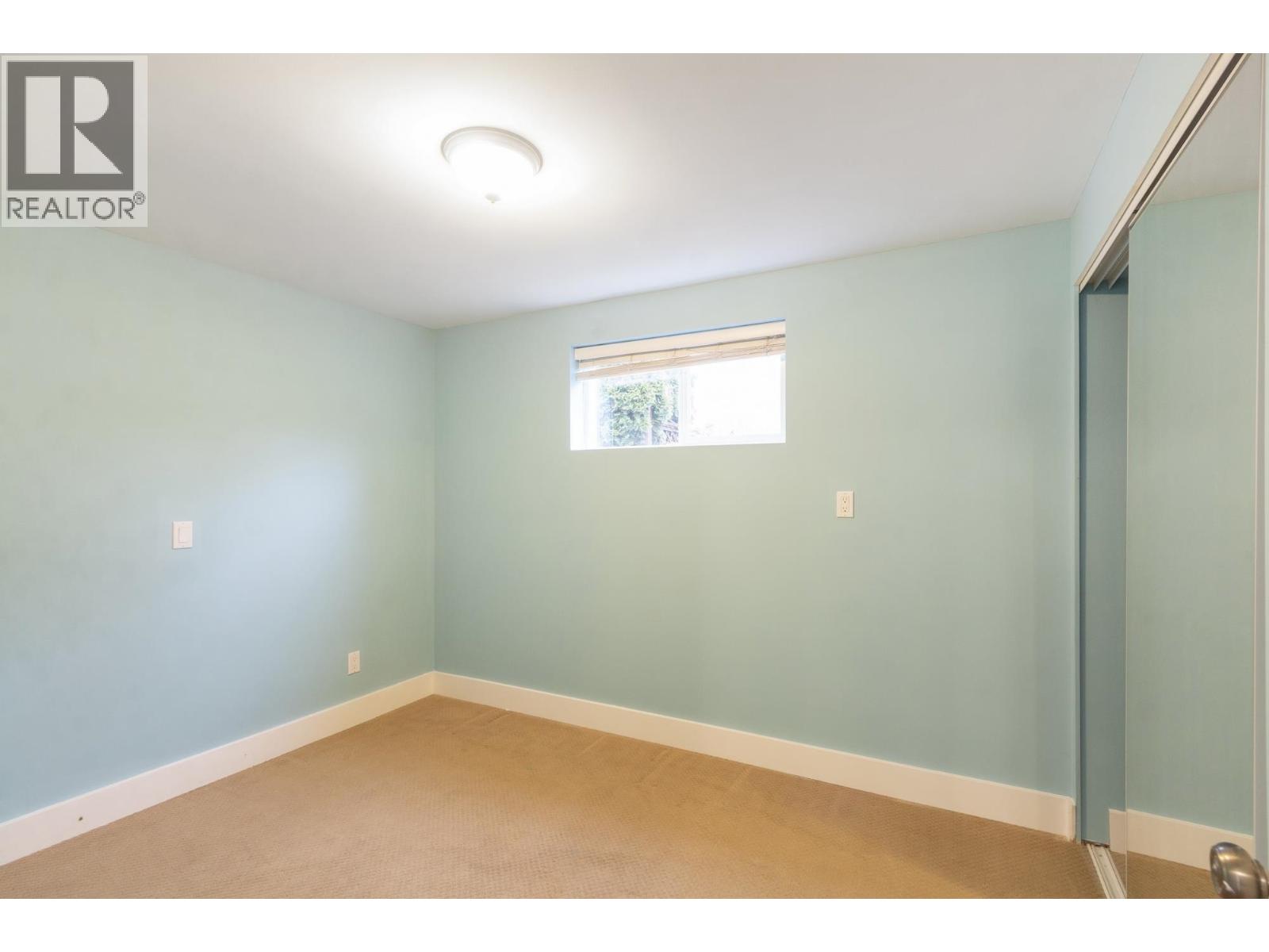 5745 Laurel Street, Burnaby, British Columbia  V5G 1N4 - Photo 27 - R3098974