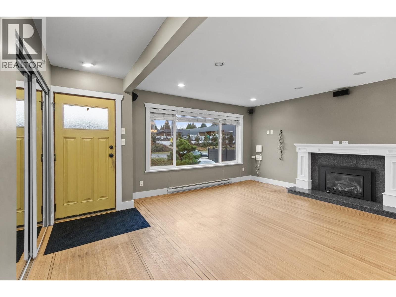 5745 LAUREL STREET, Burnaby, British Columbia