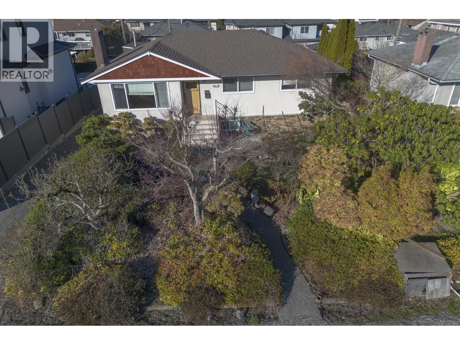 5745 Laurel Street, Burnaby, British Columbia  V5G 1N4 - Photo 31 - R3098974