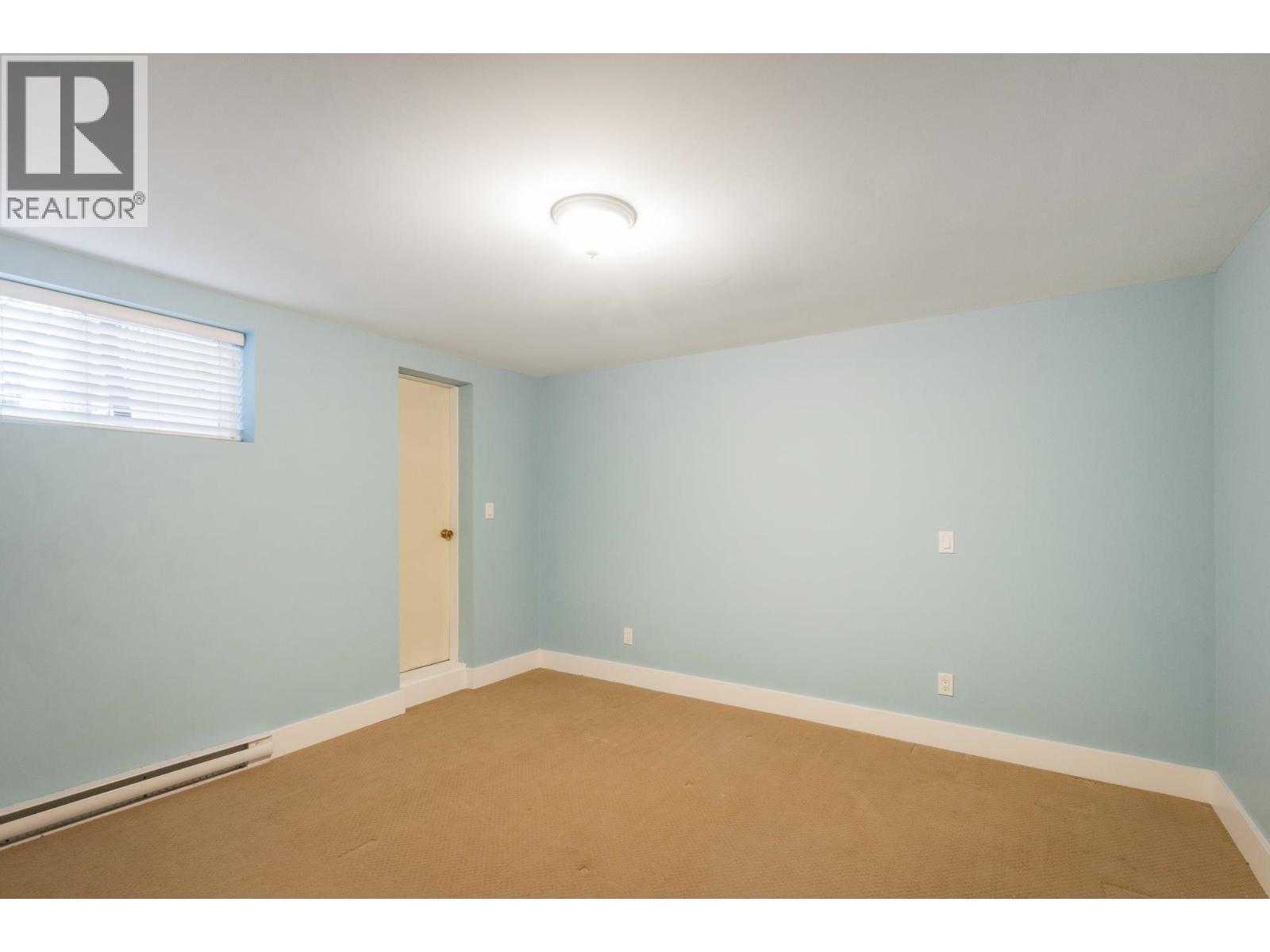 5745 Laurel Street, Burnaby, British Columbia  V5G 1N4 - Photo 29 - R3098974