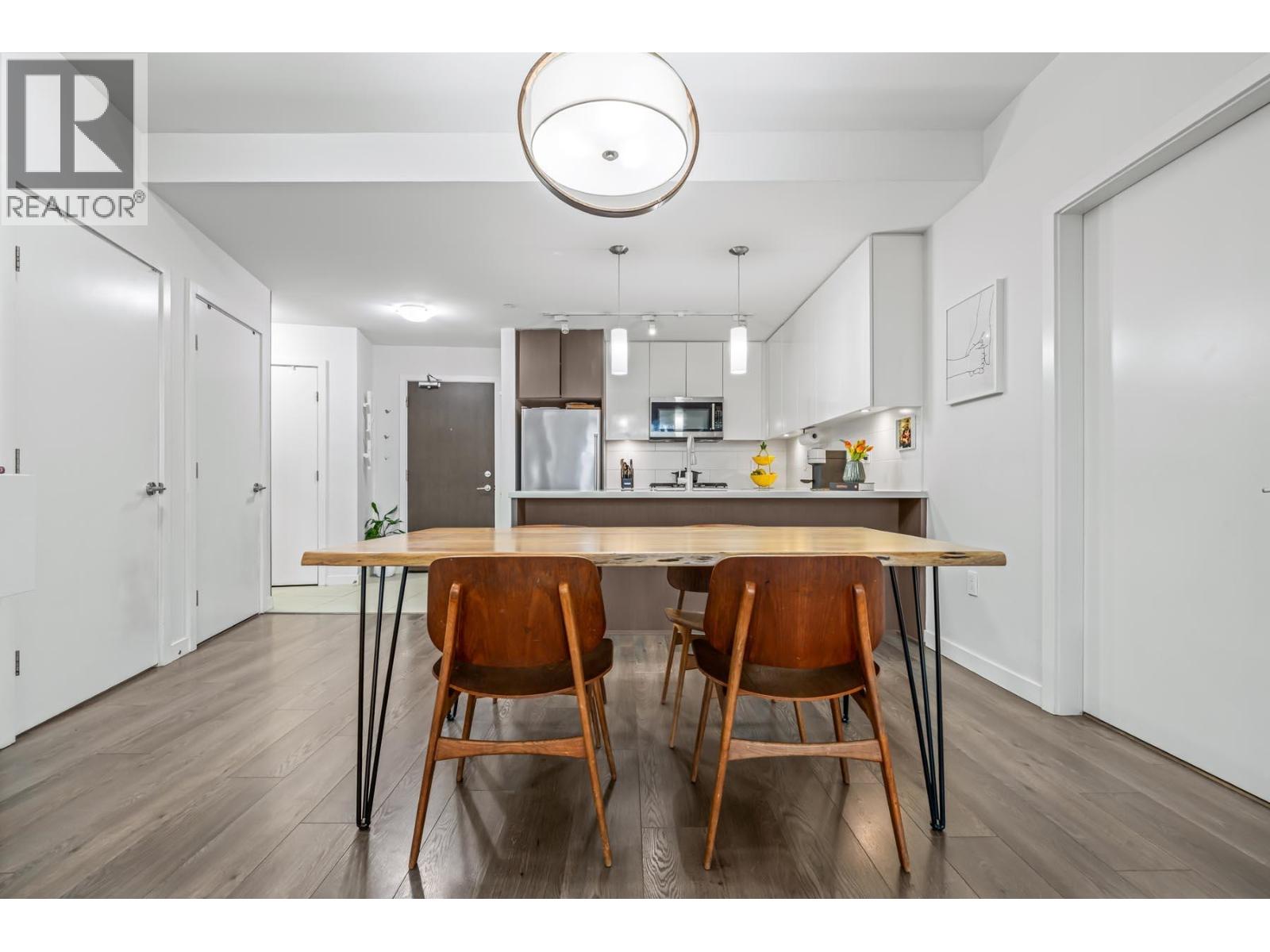 328 22 E Royal Avenue, New Westminster, British Columbia  V3L 5E8 - Photo 4 - R3112114