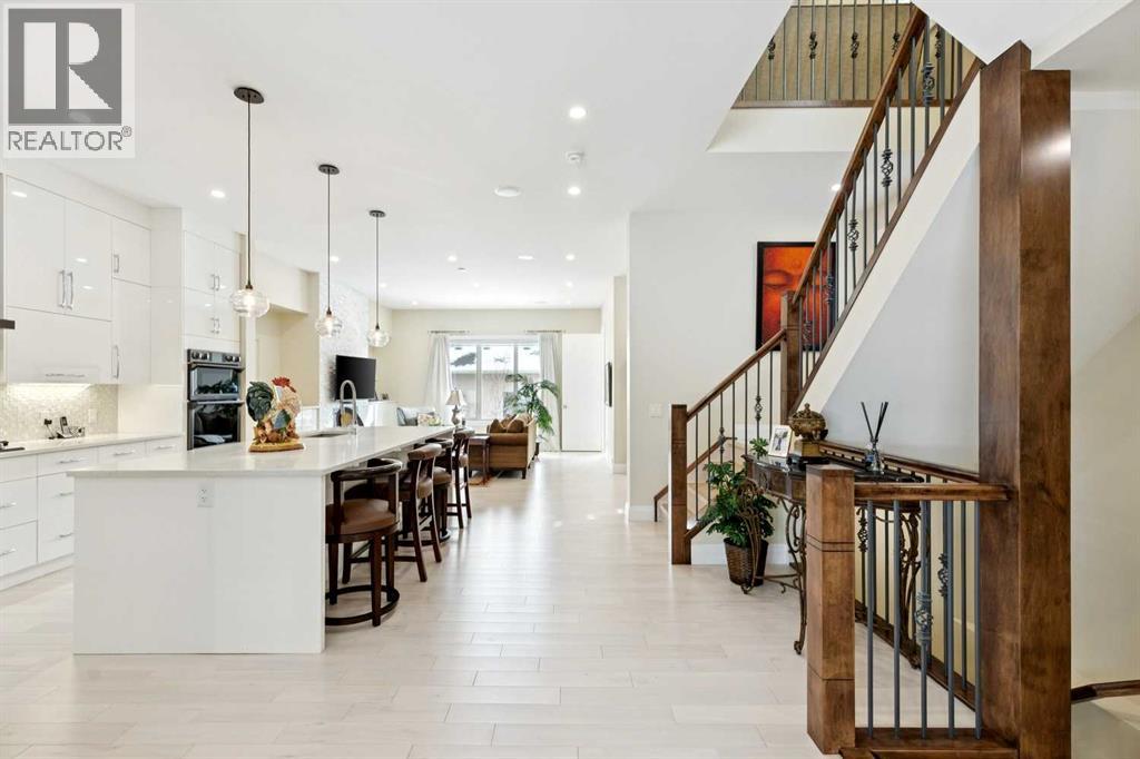 3036 28 Street SW, Calgary, Alberta  T3E 2J5 - Photo 4 - A2292324