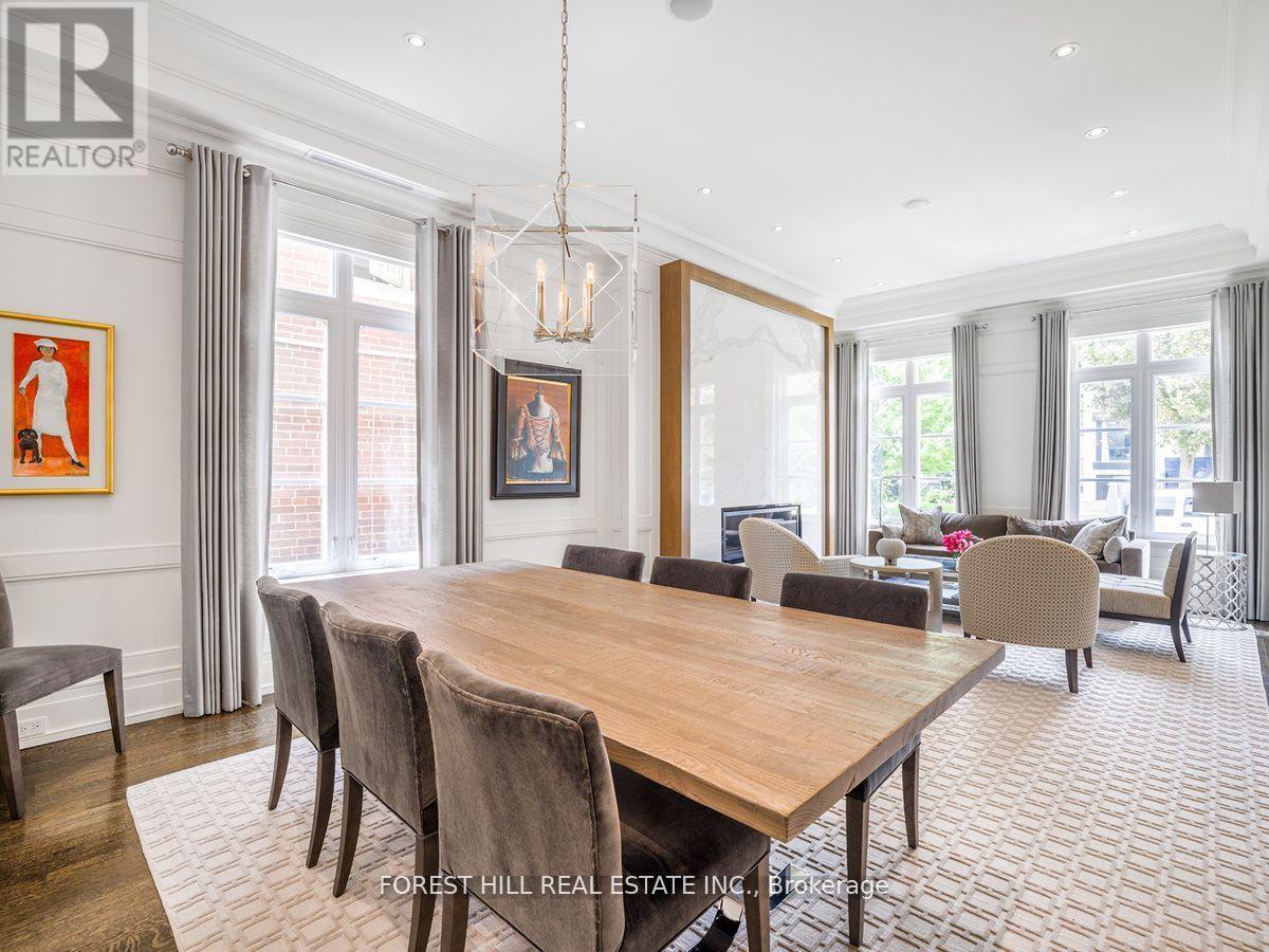 19 VESTA DRIVE Toronto (Forest Hill South), ON M5P 2Z4