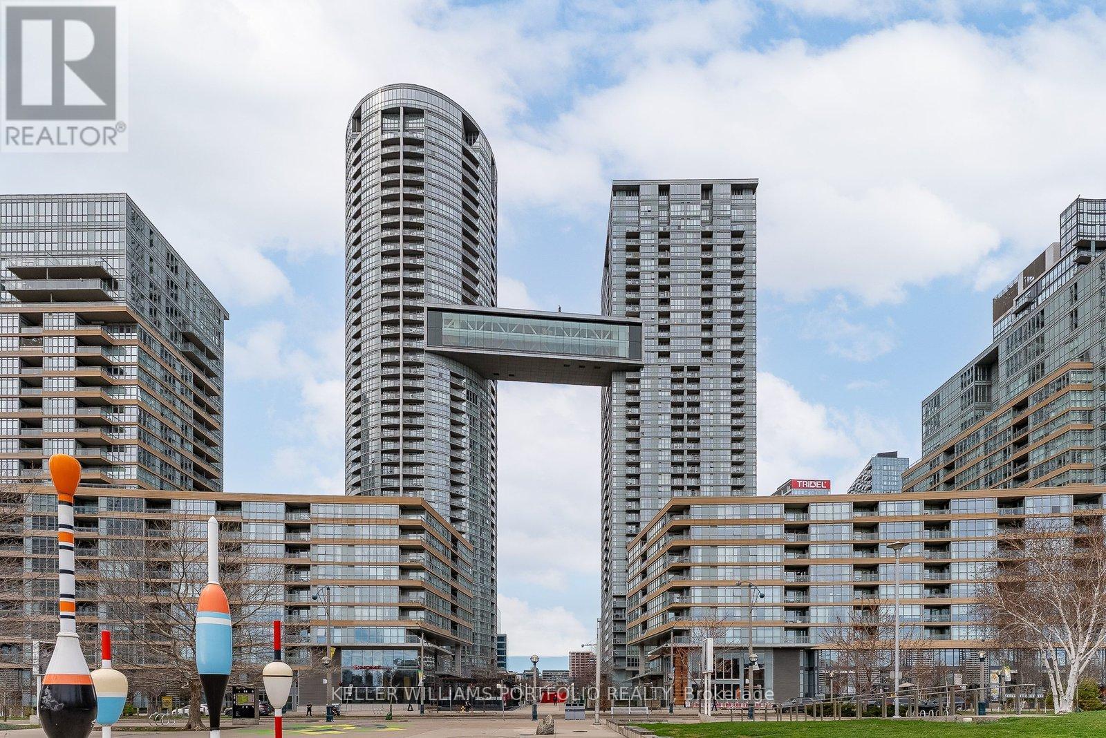 3916 - 15 ICEBOAT TERRACE, Toronto, Ontario