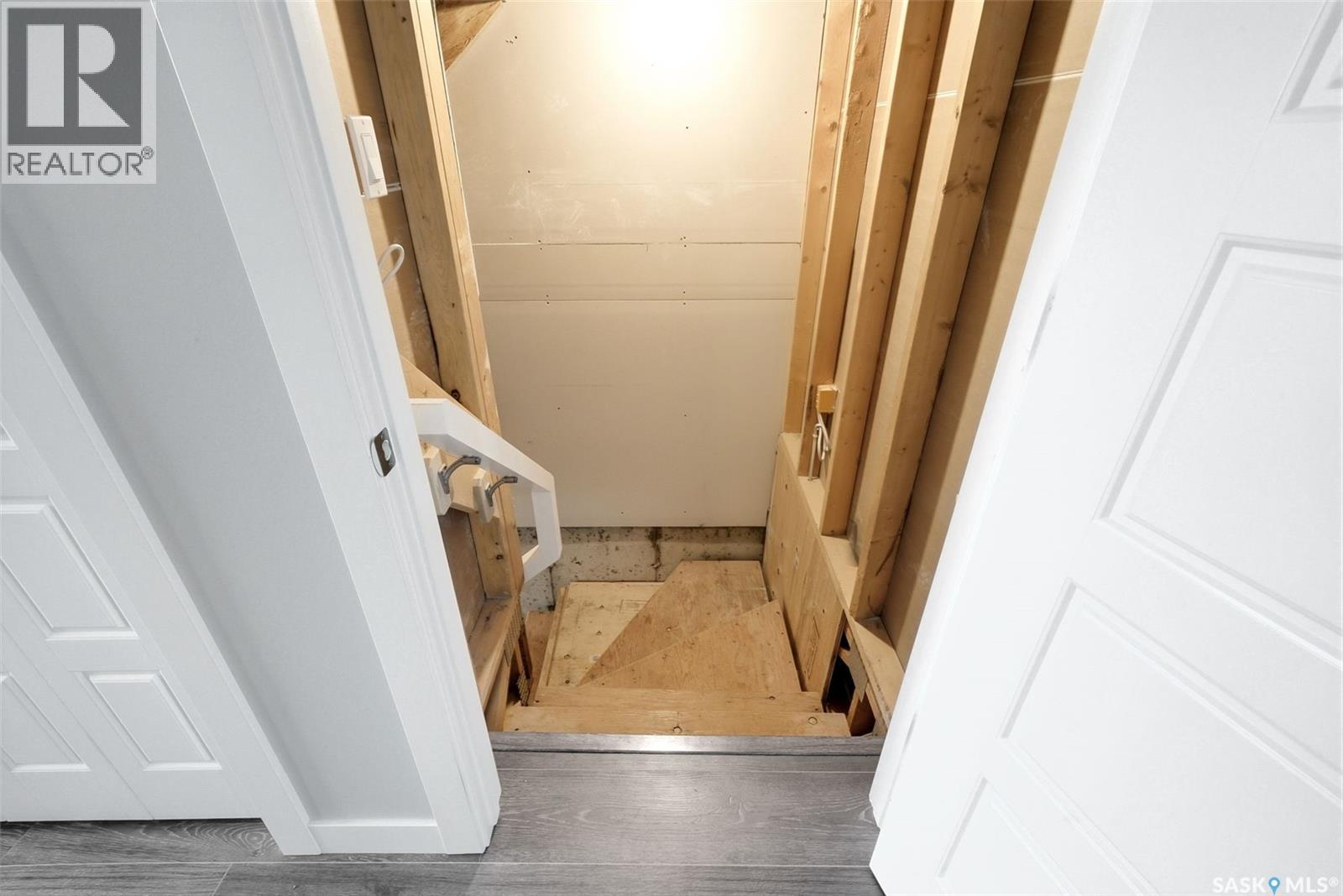 4371 James Hill Road, Regina, Saskatchewan  S4W 0L4 - Photo 25 - SK033774