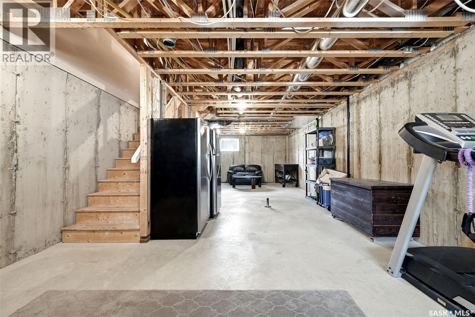 4371 James Hill Road, Regina, Saskatchewan  S4W 0L4 - Photo 27 - SK033774